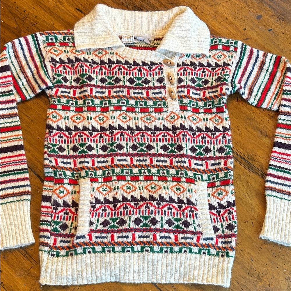 Vintage Made in Italy Marshall Field & Co Wool Mohair Blend Wood Buttons Sweater